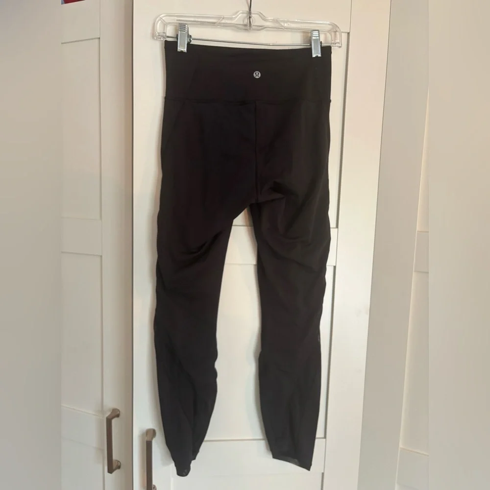 Lululemon Black High-Waisted Leggings Thicker Material Size 6 Athletic Run